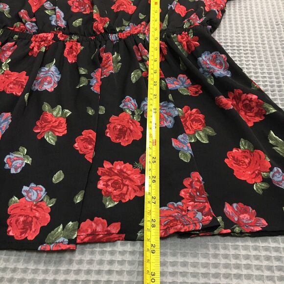 Torrid Babydoll Top Womens 1X 14/16 Black Floral V Neck Surplice Romantic Witchy - Picture 12 of 12